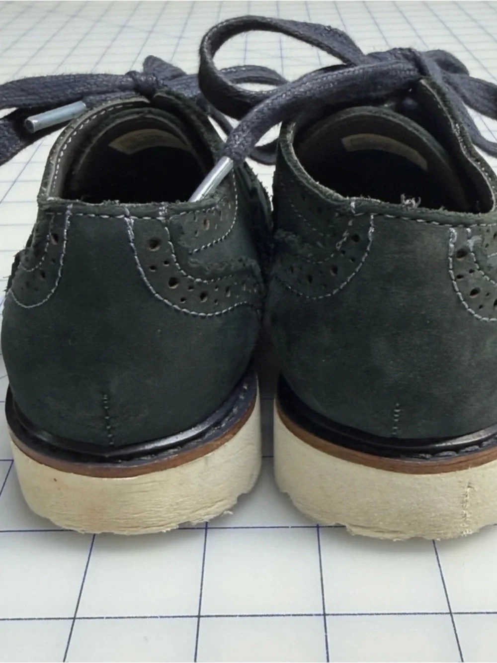 Boys 9 Kenneth Cole Dress Shoes